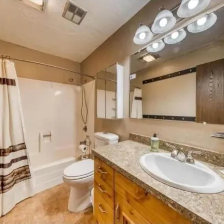 Kristi Condo