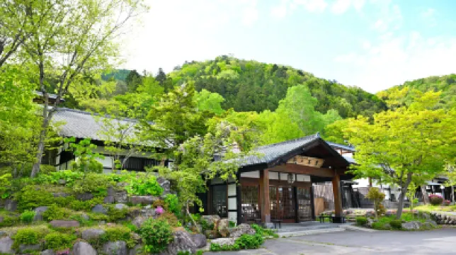 Kamiyashiki Taira No Takafusa โรงแรมใกล้เฮเกะ โนะ ซาโตะ