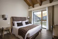 Grand Hotel Courmayeur Mont Blanc, by R Collection Hotels - balcony