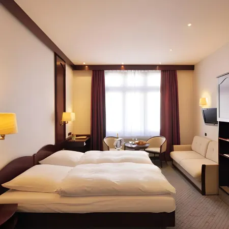 Hotel Imperial Отели рядом с достопримечательностью «Станция метро Maarweg»