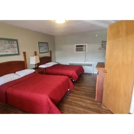 Werry's Cottages Motel & Pub by OYO East Stroudsburg Poconos