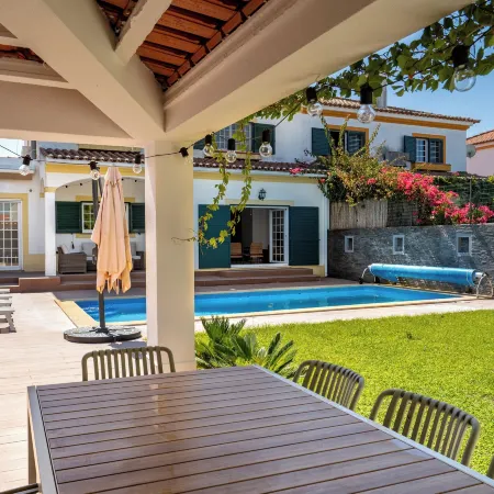 Villa in Azeitao w Pool and Garden