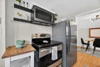 Central Haven - Luxury Stay Near MSU