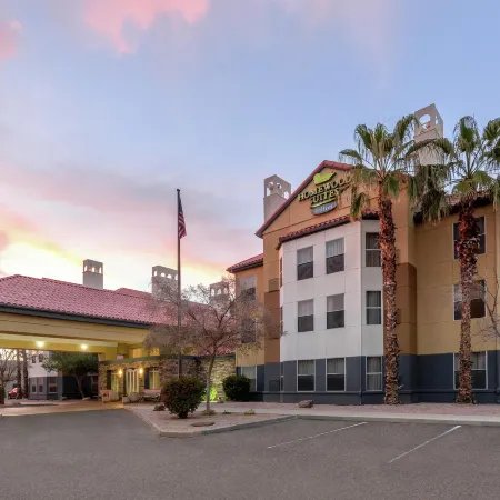 Homewood Suites by Hilton Phoenix - Chandler