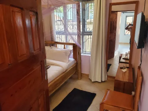 ESE HOMESTAY MANYARA