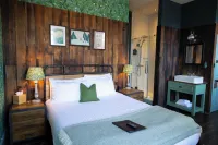 Hinds Head Hotels in 