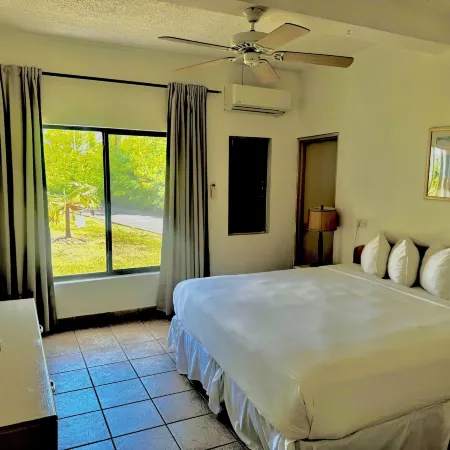 Allamanda Beach Hotel
