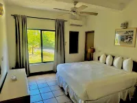 Allamanda Beach Hotel Hotéis em 