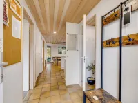 "Dorris" - 4.3km from the Sea - Swimmingpools