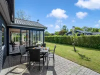 "Nantje" - 300m from the sea - 3-Star