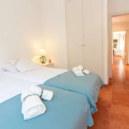 Sa Riera: Vistas, Piscina y Playa a pie