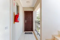 Light-Filled 2BR 2BA Spacious Apartment - Hot Tub