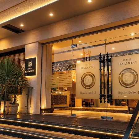 Hotel Harmony Inn