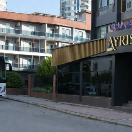 CASA AYRIS