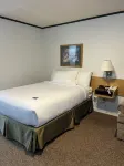 Coast Whitecourt Hotel - parking