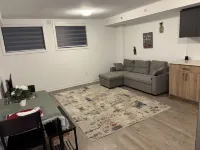 Cozy 1-BR Basement Suite in Family-Friendly Toronto Neighborhood - Condos