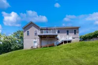 Two-story, Lakefront Getaway With Dock, Beach, Grill, 2 Kayaks, 2 Canoes, AC - 3-Star
