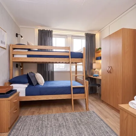 Ocean Quay Отели в г. Гринок