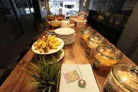 Fulfill Phuket - Hostels
