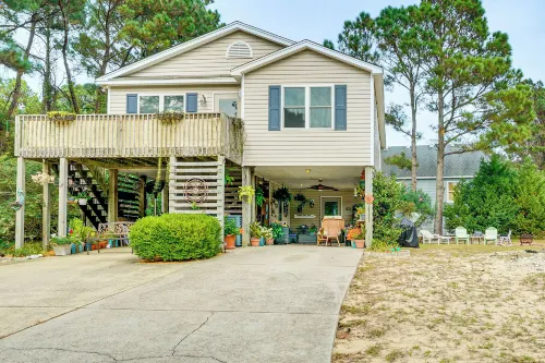 Nags Head Apt with Patio - 1/2 Mile Walk to Beach! - 3-نجوم