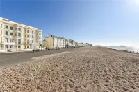 Sea View Terrace & Beach Access in Worthing - 3-stjärniga