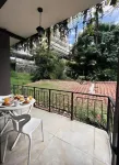 Bella Vista Apartment w Balcony - Apartments