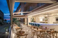 Mari Kristin Beach Hotel - Pet Friendly