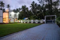 Barefoot bliss by iLiF Hotels - Beach