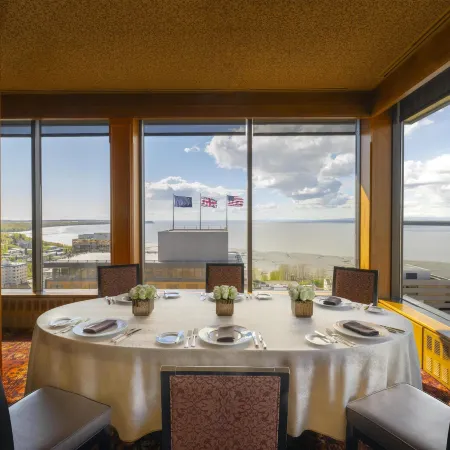 The Hotel Captain Cook