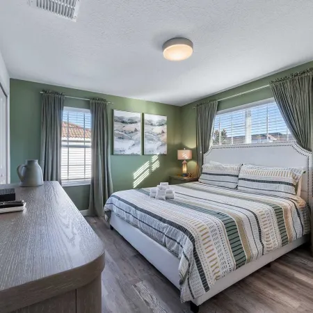 Resort Access Pool Sleeps 10 Themed Rooms