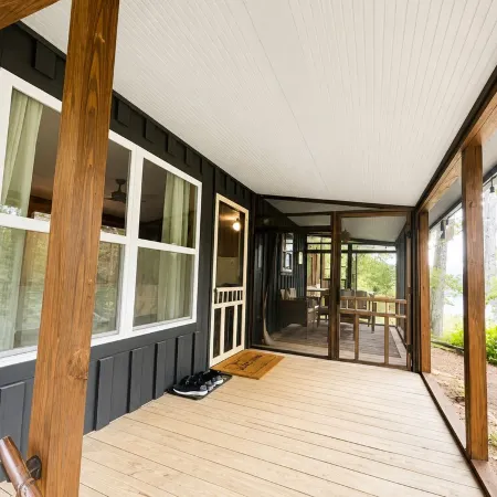 Cameron's Cottage at The Lake