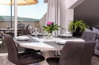 Apartments Mladenka 2 - Homestays