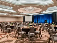 Sheraton Suites Calgary Eau Claire Hotels near Bow river Riverfront