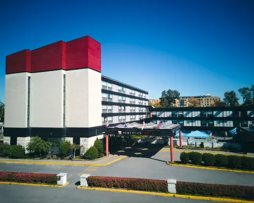 Hotel Ruby Foo's Hotels near Polytechnique Montreal