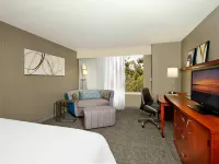 Courtyard Oakland Downtown Hotels near The Trappist