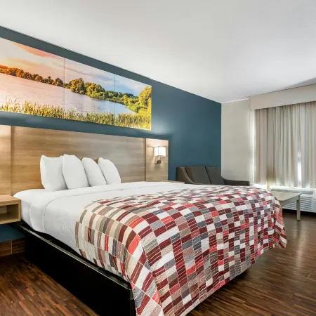 Red Roof Inn & Suites Tomah
