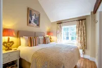 The Coach House - Apartments