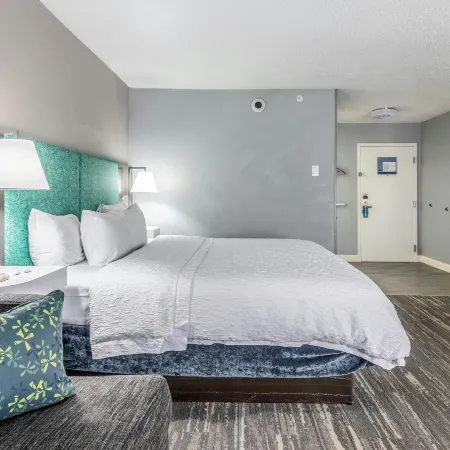 Hampton Inn Youngstown-North Ξενοδοχεία στην πόλη Trumbull County