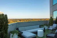 JW Marriott Atlanta Buckhead - Romantic