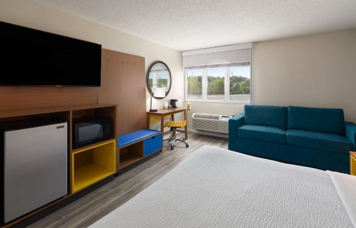Days Inn & Suites by Wyndham Festus