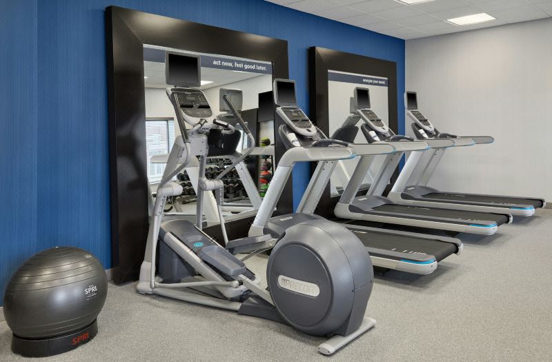 Hampton Inn & Suites Detroit/Troy photo 3