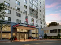 Hilton Garden Inn Bethesda Downtown Hotels near Chevy Chase Playground