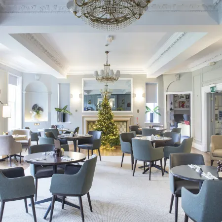 Bush Hotel Farnham