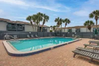 < Half-mi to Fort Clinch Beach! Condo w/ Balcony - de playa