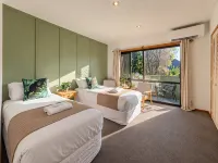 Pacific Harbour Villas - Pet friendly