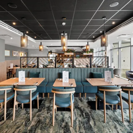 Holiday Inn London Luton North by IHG