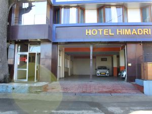 Goroomgo Hidden Chalet Mall Road Nainital Near Naini Lake