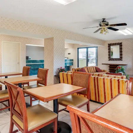 Econo Lodge Pearl - Jackson
