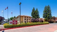 Best Western Plus Heritage Inn Hotel dekat Sky Zone Trampoline Park Stockton
