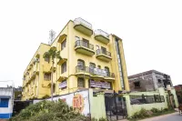 Hotel Rajmahal Hotels near Edward Memorial Hall